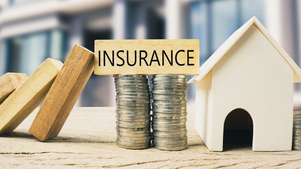 Les assurances habitation toujours plus chères : comment se protéger ?