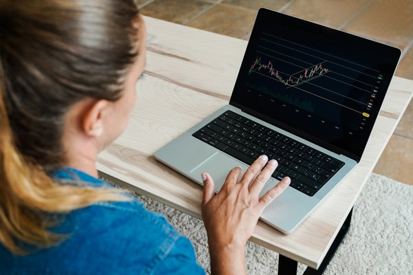 Découvrez mobeez : actualités et tendances fintech en direct